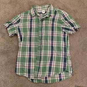 Gap short sleeve button down L
